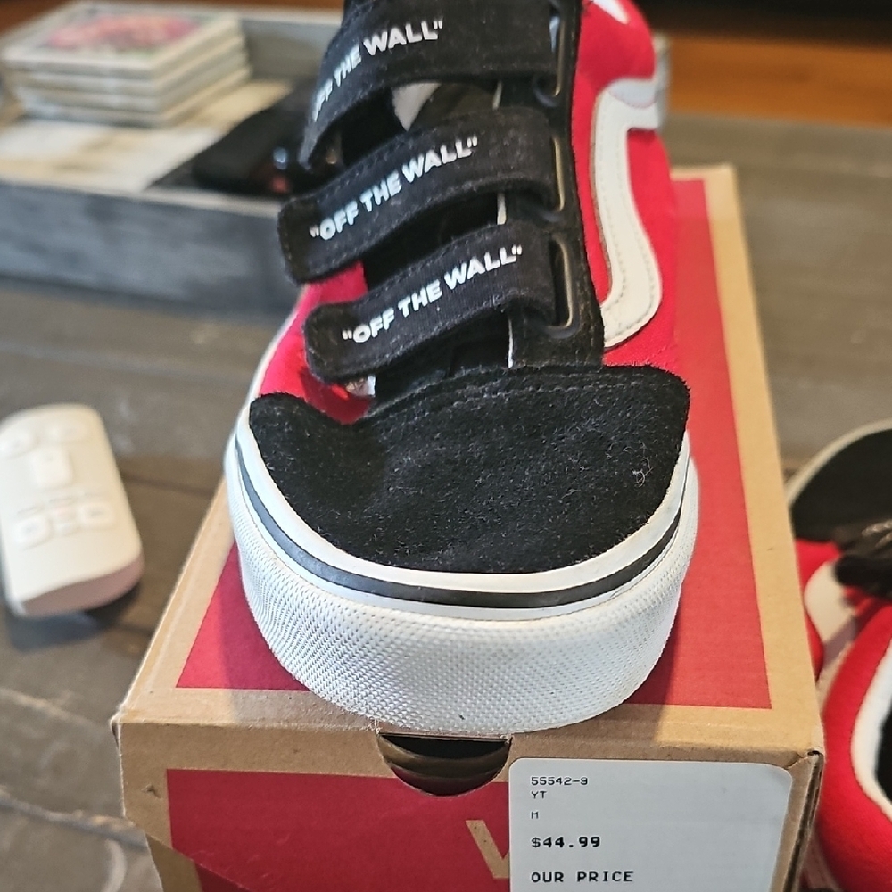 Vans Kids Shoes - Red and Black